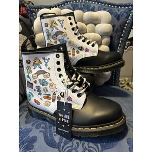 Dr Martens Wednesday Holmes for Pride size 8/EU 39 NWT